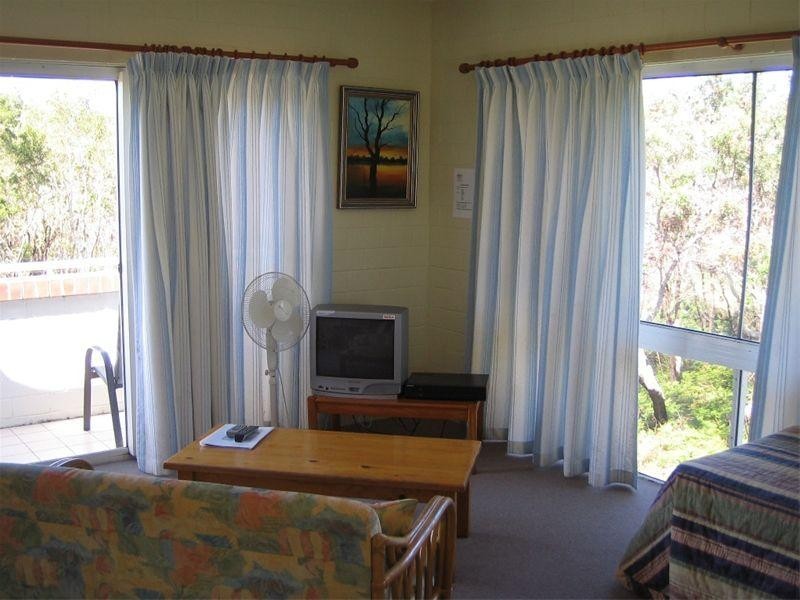 41 Dickson Way, Point Lookout QLD 4183