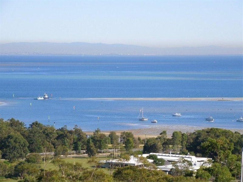 119 Rainbow Crescent, Dunwich QLD 4183