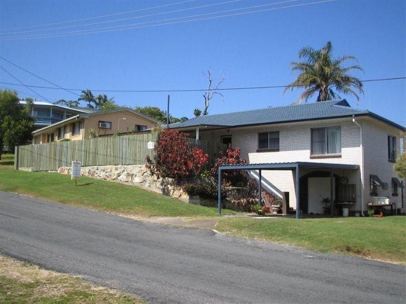 119 Rainbow Crescent, Dunwich QLD 4183