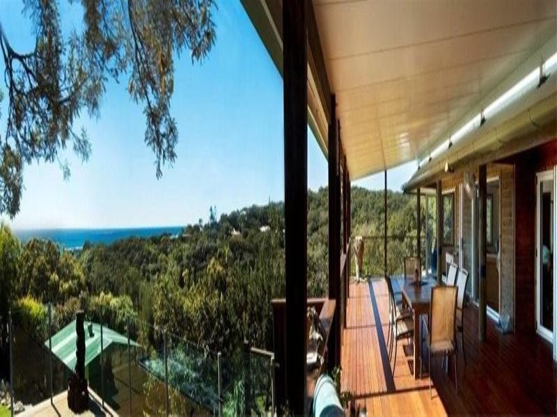 41 Cumming Parade, Point Lookout QLD 4183
