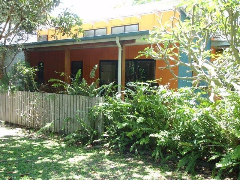 13 Bigoon Road, Point Lookout QLD 4183