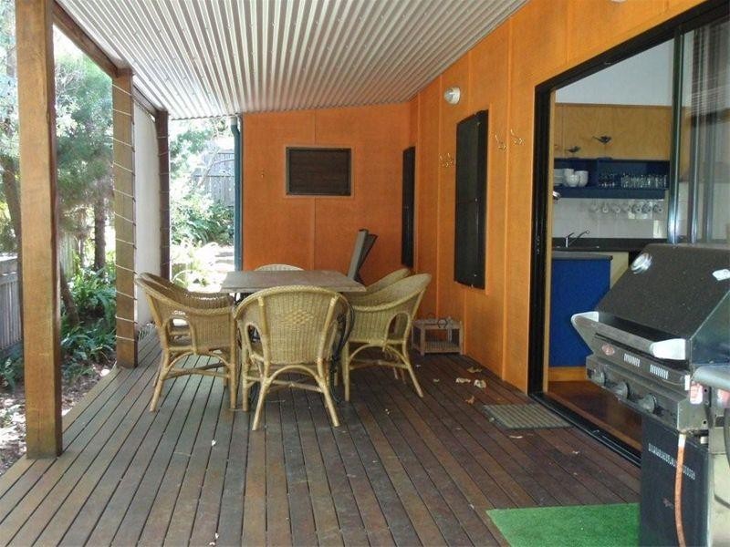 13 Bigoon Road, Point Lookout QLD 4183