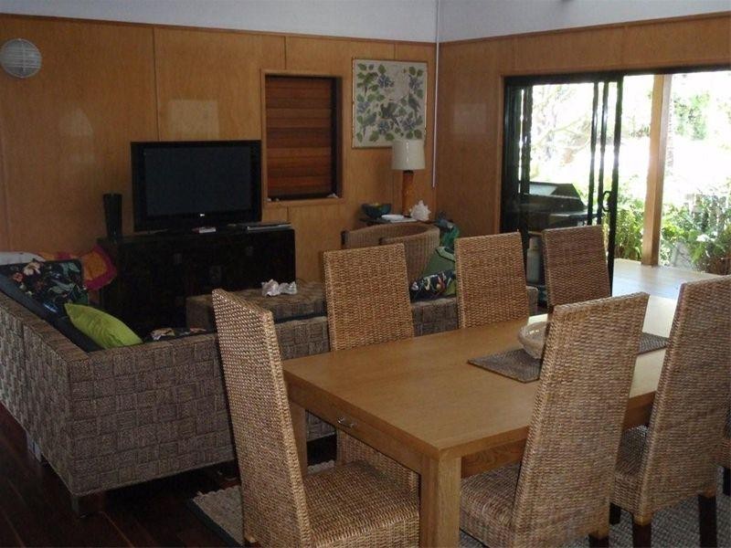 13 Bigoon Road, Point Lookout QLD 4183