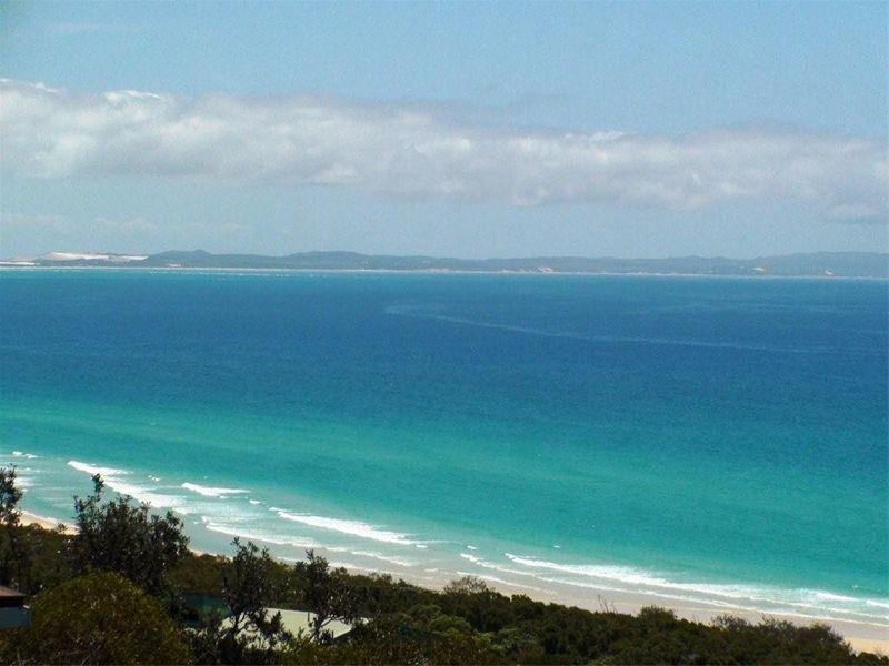 8 Pratt Court, Point Lookout QLD 4183