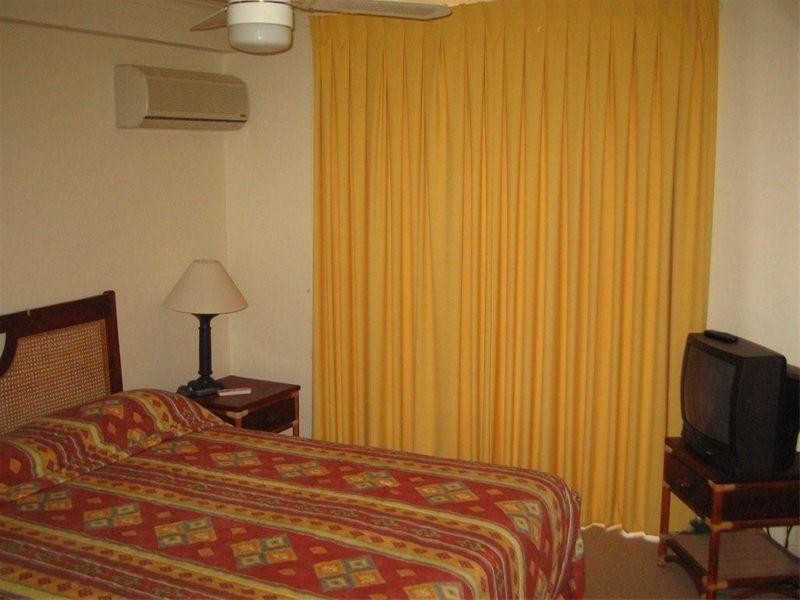 11 Samarinda Drive, Point Lookout QLD 4183