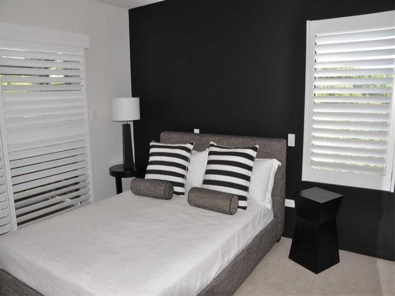 158 Dickson Way, Point Lookout QLD 4183