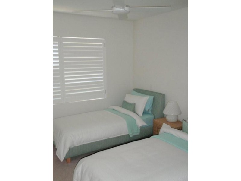 158 Dickson Way, Point Lookout QLD 4183