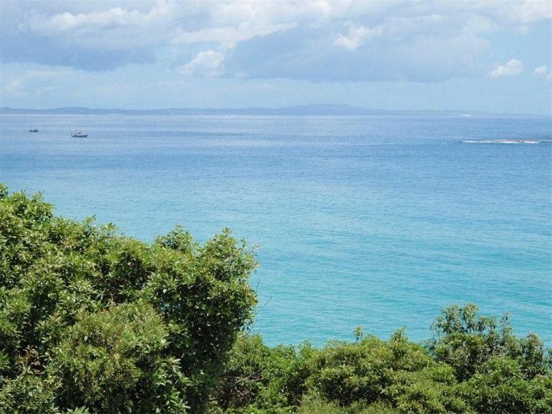 158 Dickson Way, Point Lookout QLD 4183