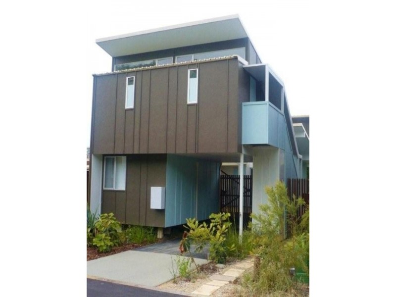 49 Dickson Way, Point Lookout QLD 4183