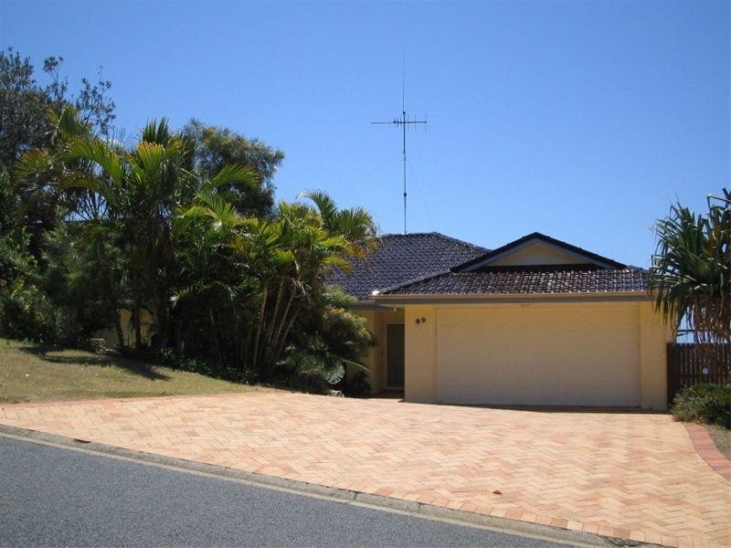 99 Tramican Street, Point Lookout QLD 4183