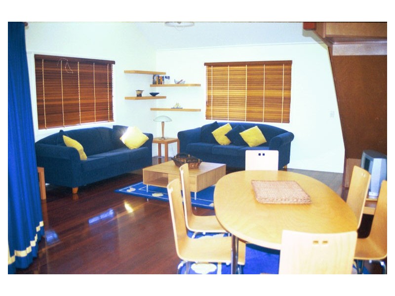 6 Bigoon Road, Point Lookout QLD 4183