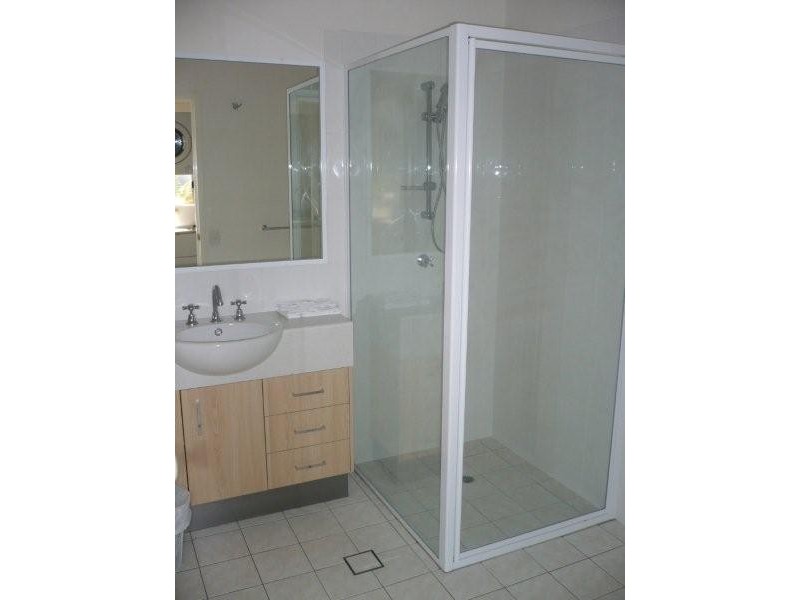 21 Cumming Parade, Point Lookout QLD 4183