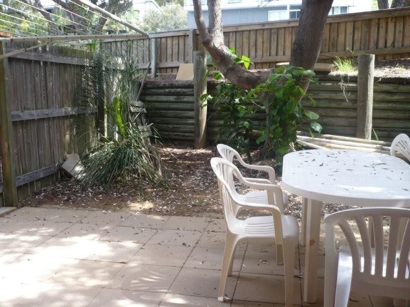 21 Cumming Parade, Point Lookout QLD 4183