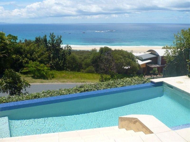 4/4 Cumming Parade, Point Lookout QLD 4183