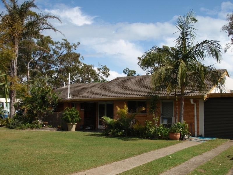 5 Illawong Crescent, Dunwich QLD 4183