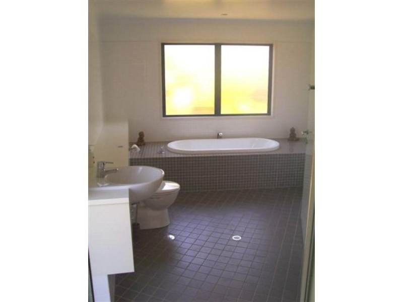 5/15 Mooloomba Road, Point Lookout QLD 4183