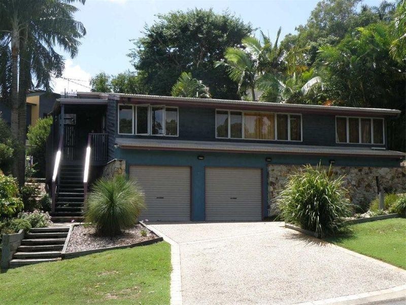 9 Tramican Street, Point Lookout QLD 4183