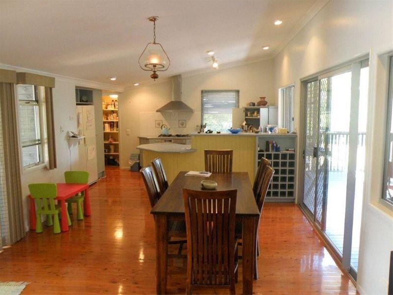 9 Tramican Street, Point Lookout QLD 4183