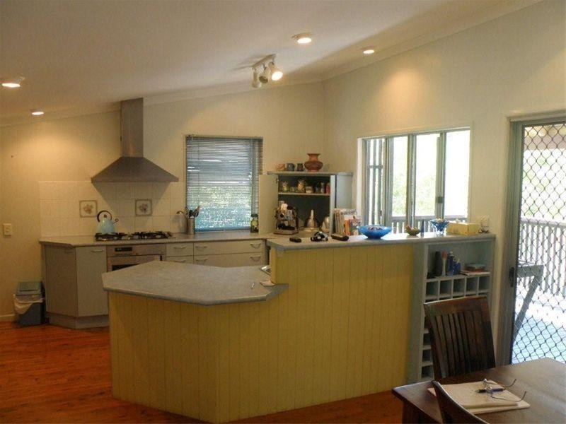 9 Tramican Street, Point Lookout QLD 4183