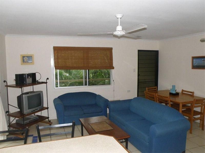 2 Millers Lane, Amity Point QLD 4183