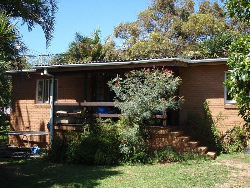 4 Cutter Street, Point Lookout QLD 4183