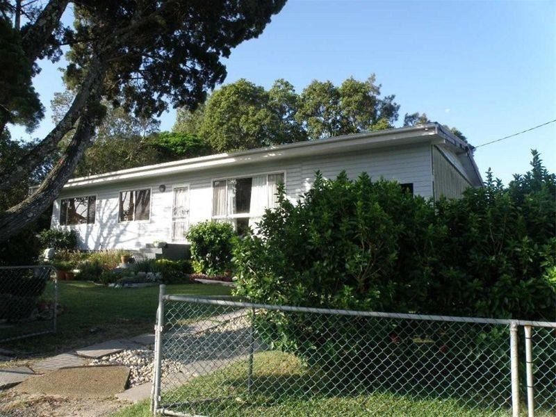 2 Stradbroke Place, Dunwich QLD 4183