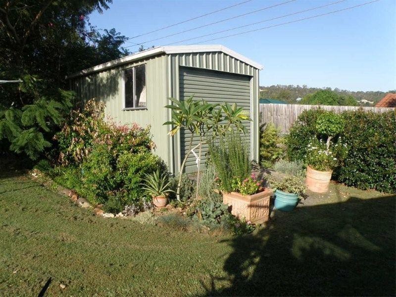 2 Stradbroke Place, Dunwich QLD 4183