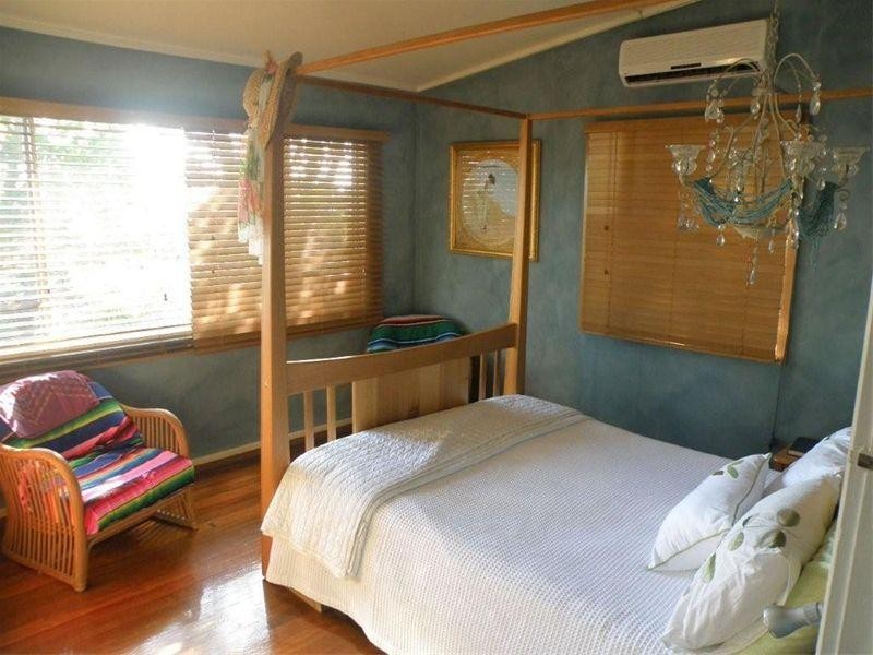 2 Stradbroke Place, Dunwich QLD 4183