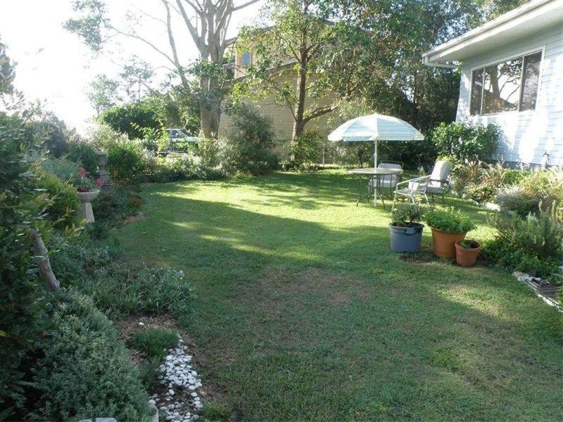 2 Stradbroke Place, Dunwich QLD 4183
