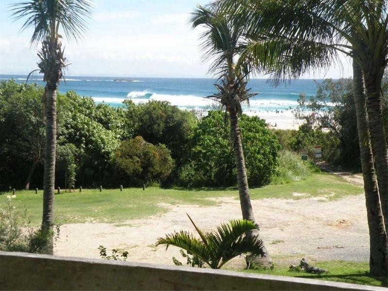 118 Mooloomba Road, Point Lookout QLD 4183