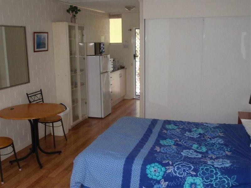 41 Dickson Way, Point Lookout QLD 4183