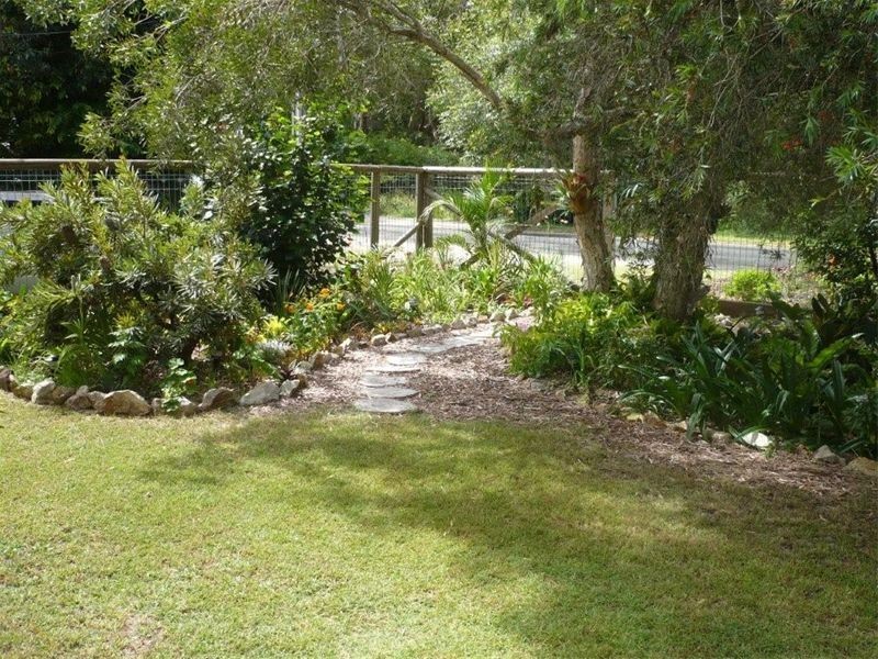 46 Sovereign Road, Amity Point QLD 4183