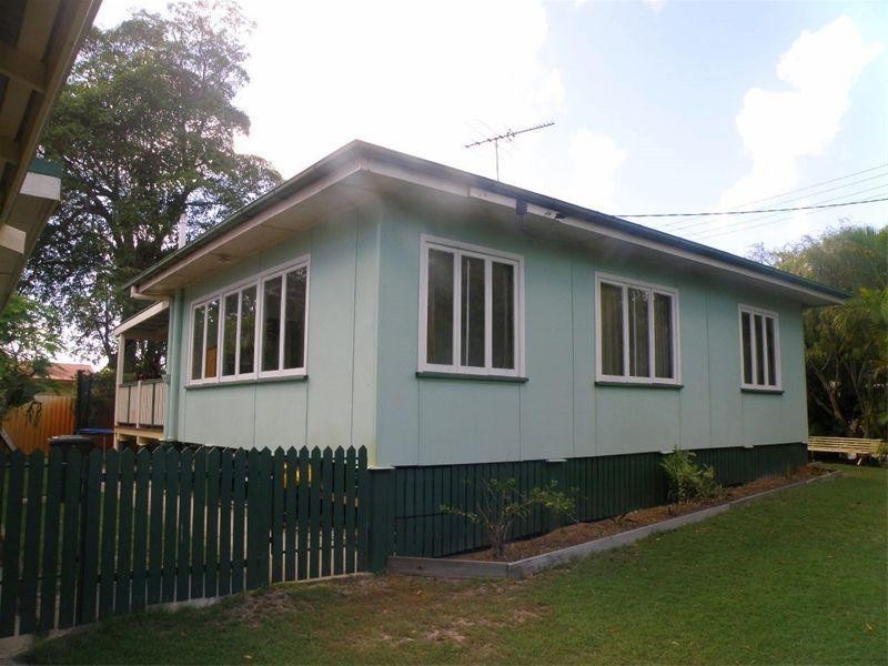 2 Gonzales Street, Amity Point QLD 4183