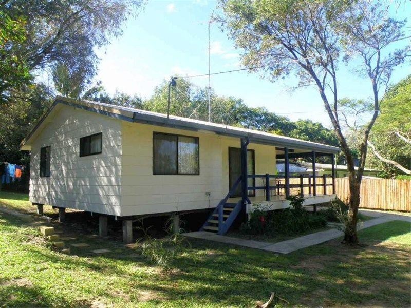 13 Boreen Street, Point Lookout QLD 4183