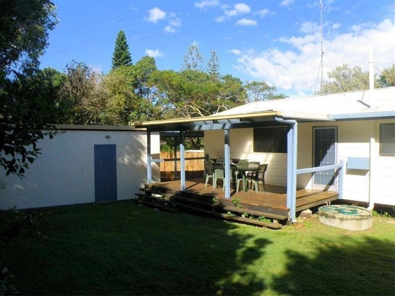 13 Boreen Street, Point Lookout QLD 4183