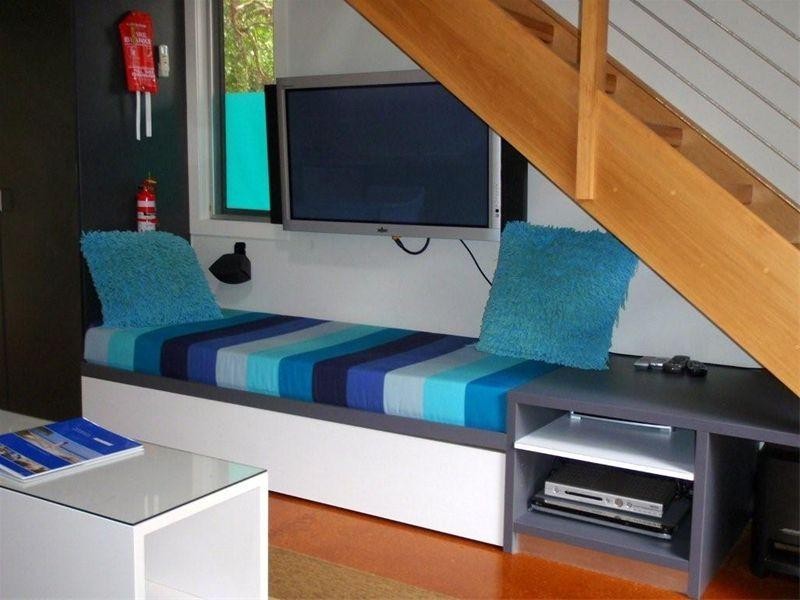 49 Dickson Way, Point Lookout QLD 4183