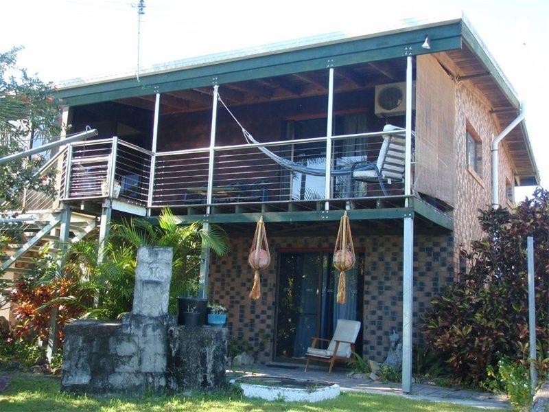 109 Rainbow Crescent, Dunwich QLD 4183