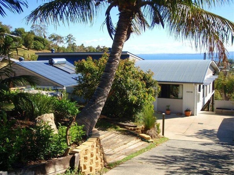 133 Rainbow Crescent, Dunwich QLD 4183