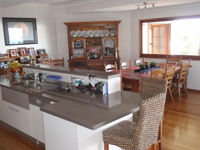 133 Rainbow Crescent, Dunwich QLD 4183