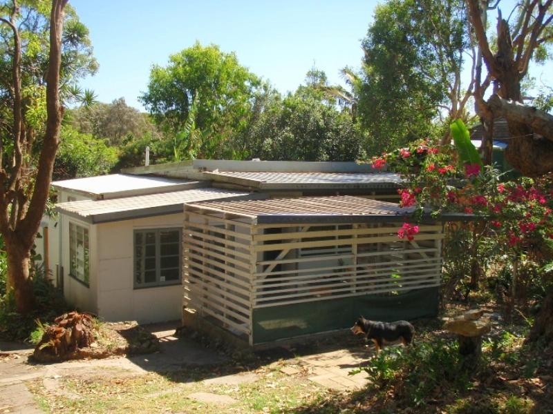 63 Mooloomba Road, Point Lookout QLD 4183