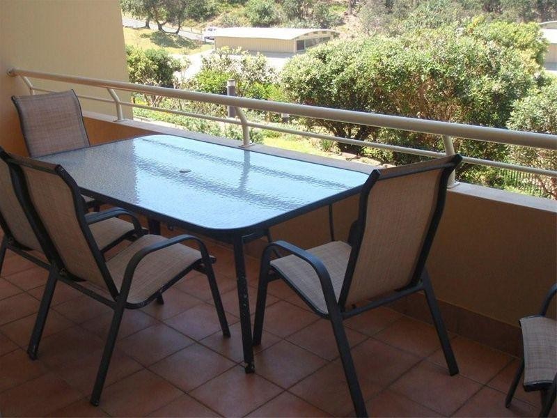 1 Samarinda Drive, Point Lookout QLD 4183