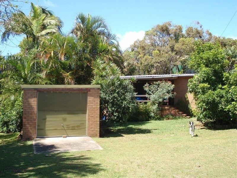4 Cutter Street, Point Lookout QLD 4183