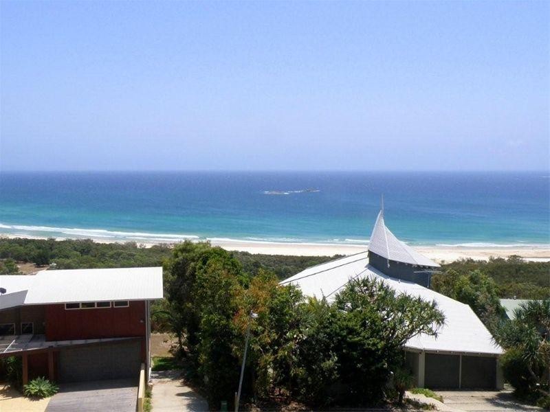 12 Pratt Court, Point Lookout QLD 4183