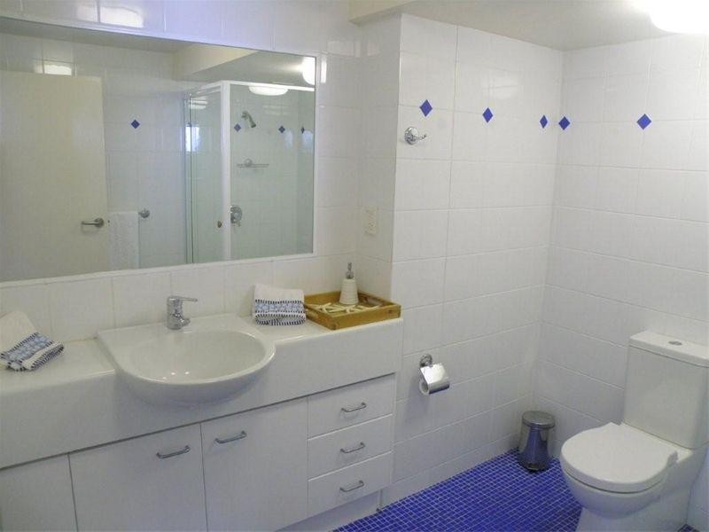 12 Pratt Court, Point Lookout QLD 4183