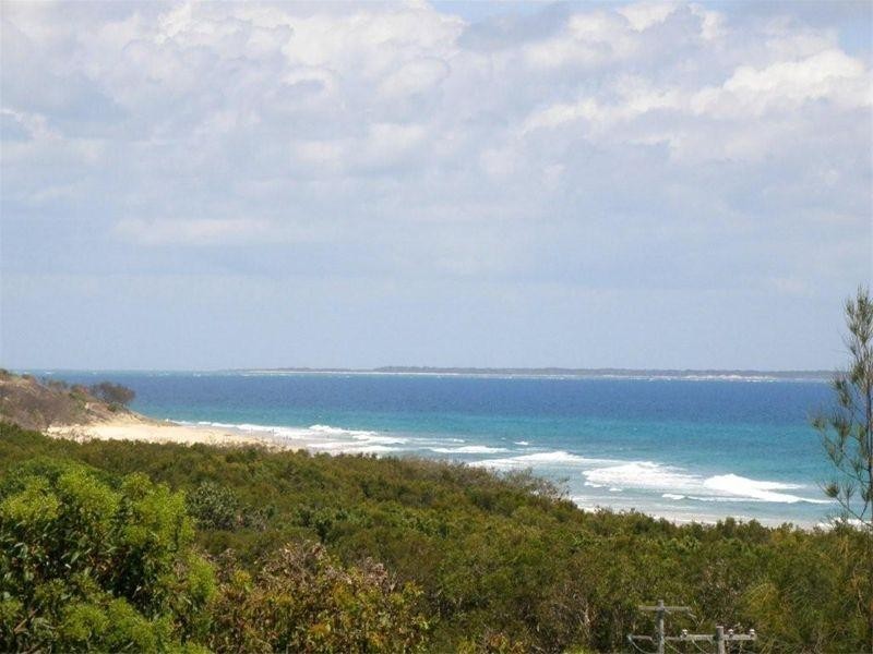 15 George Nothling Drive, Point Lookout QLD 4183