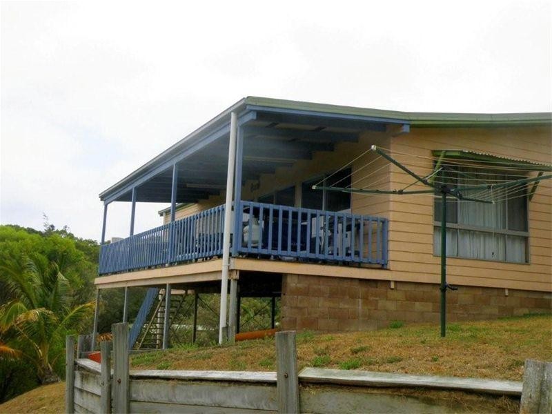 15 George Nothling Drive, Point Lookout QLD 4183