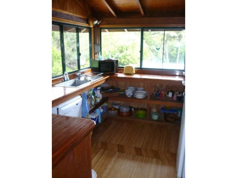 7 Macland Street, Amity Point QLD 4183