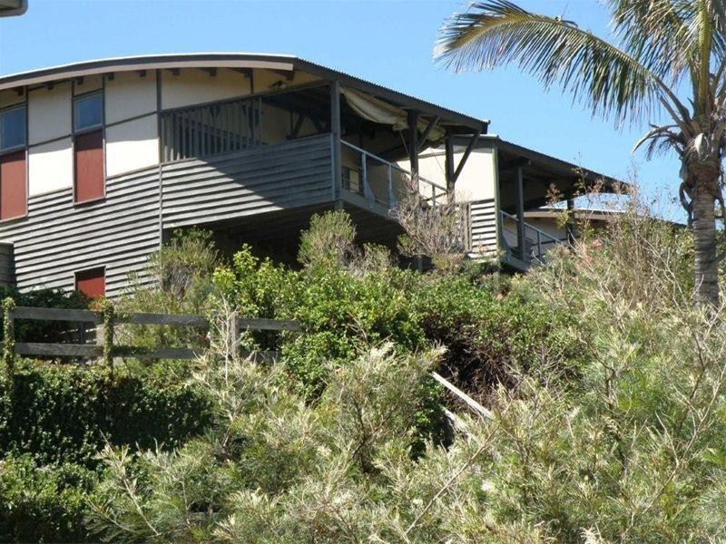 122 Mooloomba Road, Point Lookout QLD 4183