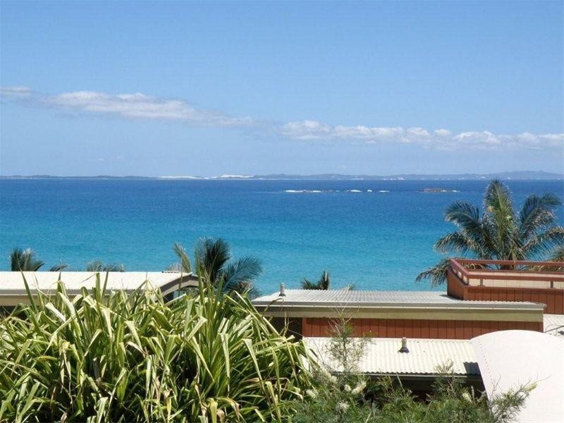 118 Mooloomba Road, Point Lookout QLD 4183