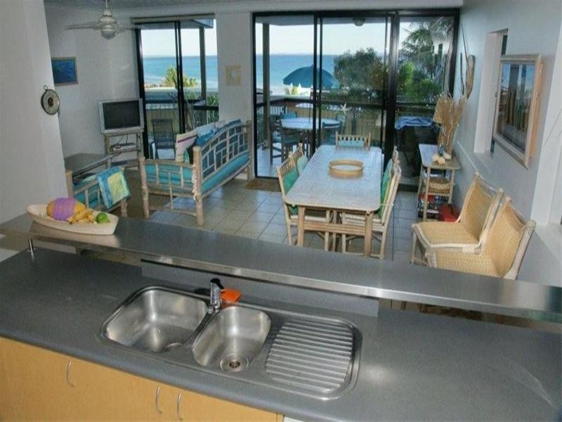 118 Mooloomba Road, Point Lookout QLD 4183